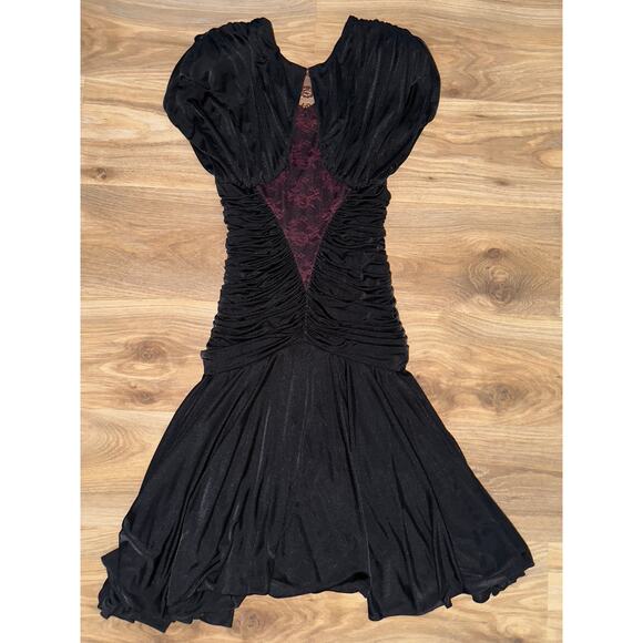 VTG Filigree Black Body Con Rouched Long Dress Lace Cap Sleeve Ruched - size 8 - Picture 8 of 12